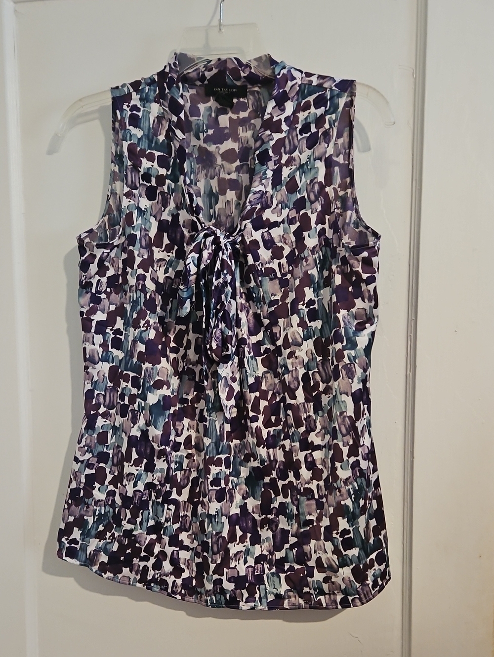 Ann Taylor Purple and Teal Abstract Tie-Neck Sleeveless Top Size Medium